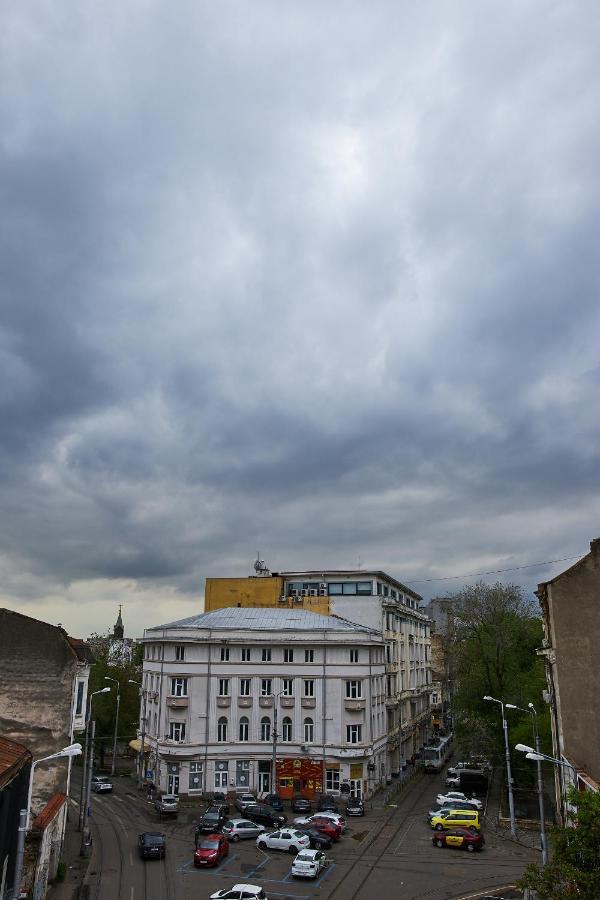 Metropole Apartments Old Center Boekarest Buitenkant foto